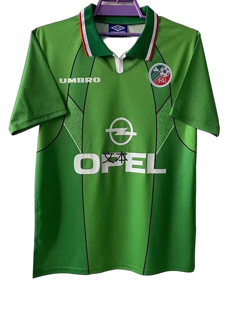 2b77eb1b-b14e-4d95-b8b9-a35b04a14ac0_front_chosen_v1779759766.jpg Irlande Maillot Rétro Domicile 94/95