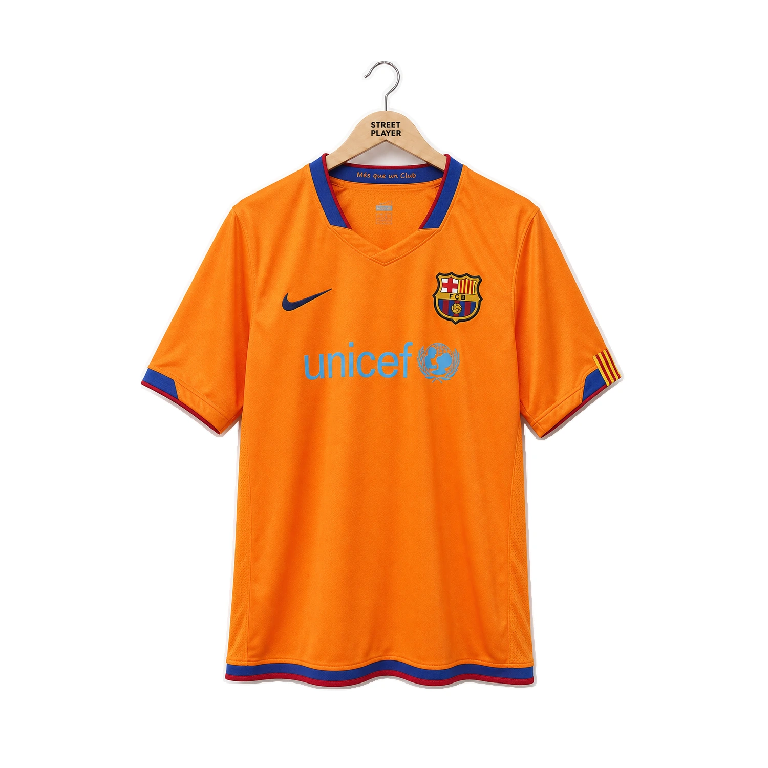 69526 fc barcelone maillot retro exterieur 06 07 enfant devant.webp